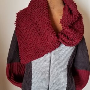 Woman zip down sweater L